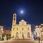 Sea Escape Boutique Apt-near Agii Aposto Li Chania (Crete)