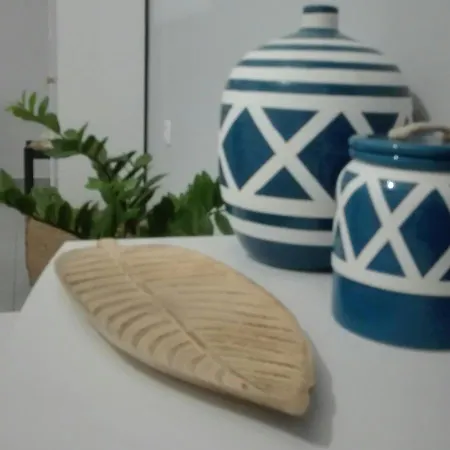 Sea Escape Boutique Apt-near Agii Aposto Li * Chania (Crete)
