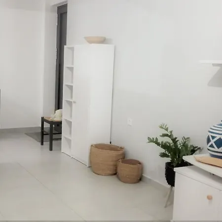 Sea Escape Boutique Apt-near Agii Aposto Li Appartement *