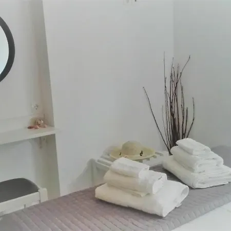Sea Escape Boutique Apt-near Agii Aposto Li Appartement *