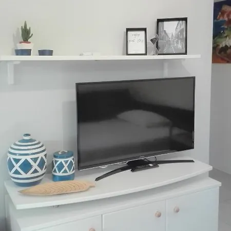 New Sea Escape Boutique Apt-agii Aposto Li דירה