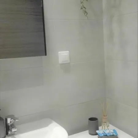 Sea Escape Boutique Apt-near Agii Aposto Li *
