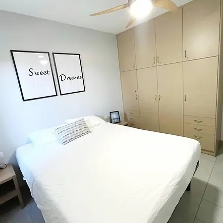 New Sea Escape Boutique Apt-agii Aposto Li דירה חאניה