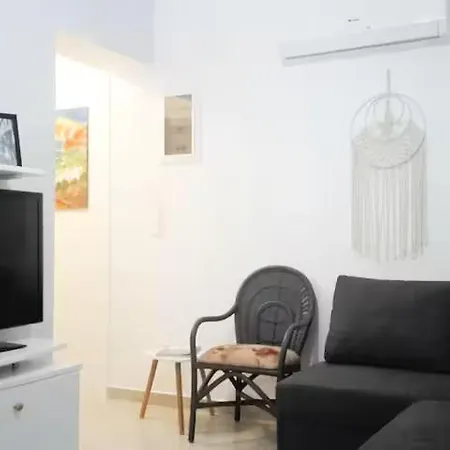 Sea Escape Boutique Apt-near Agii Aposto Li *